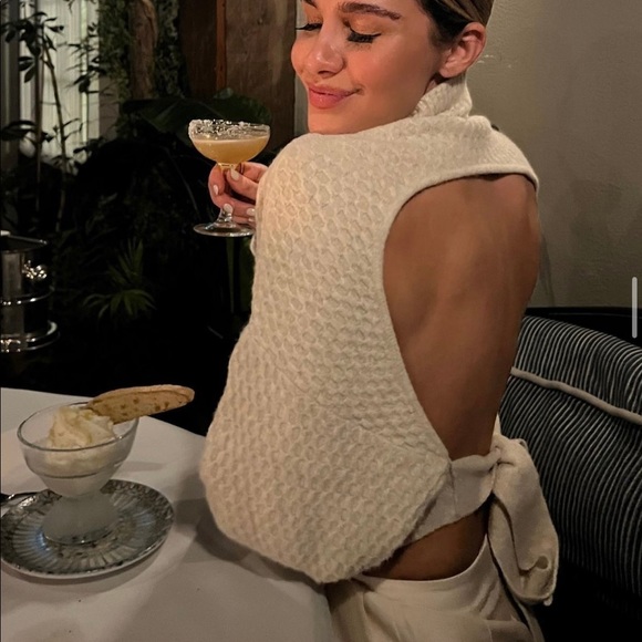 NWT Viral Zara Open Back Sweater - Picture 3 of 5